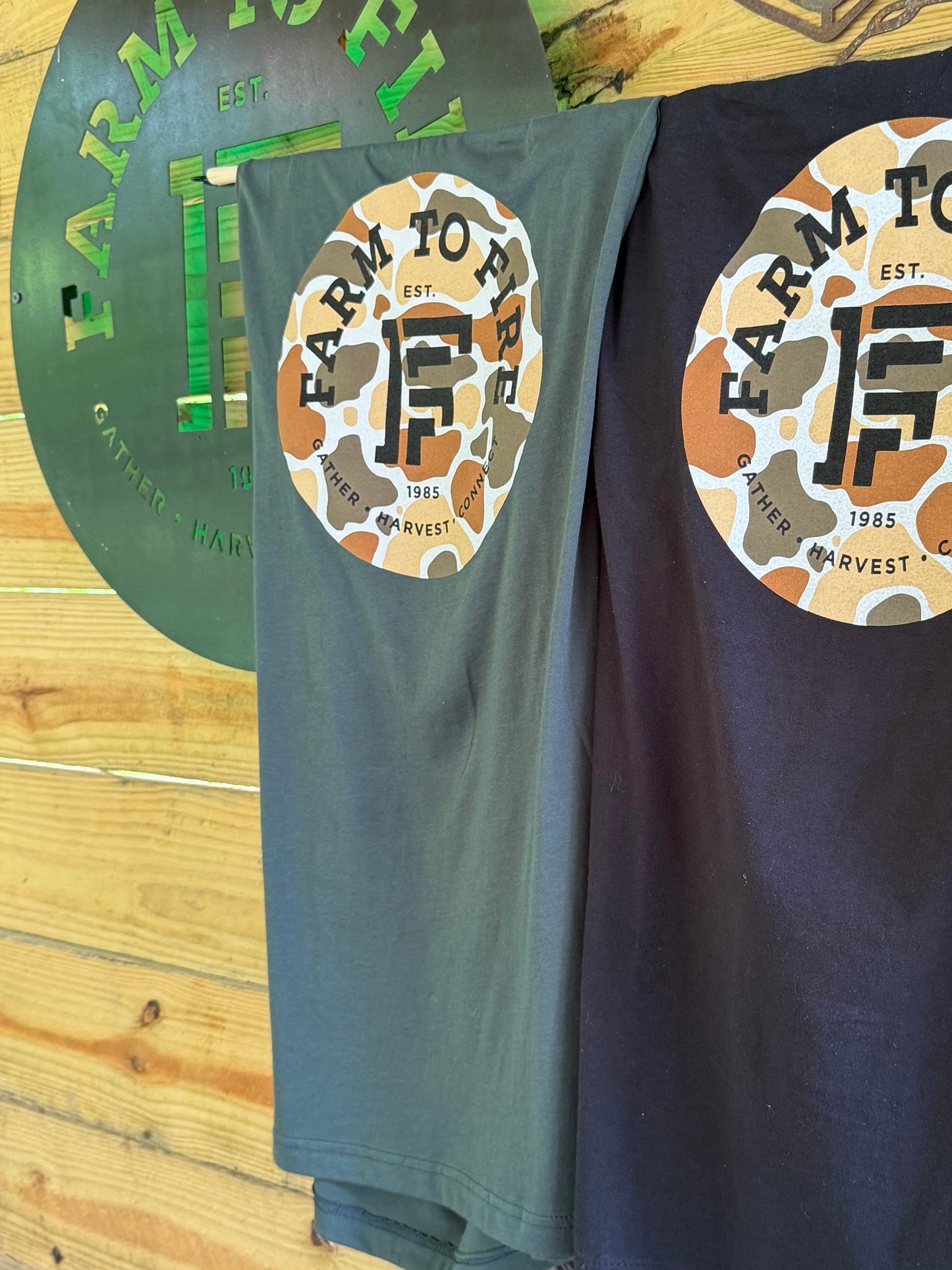CAMO CIRCLE LOGO - Tshirt Dark Green