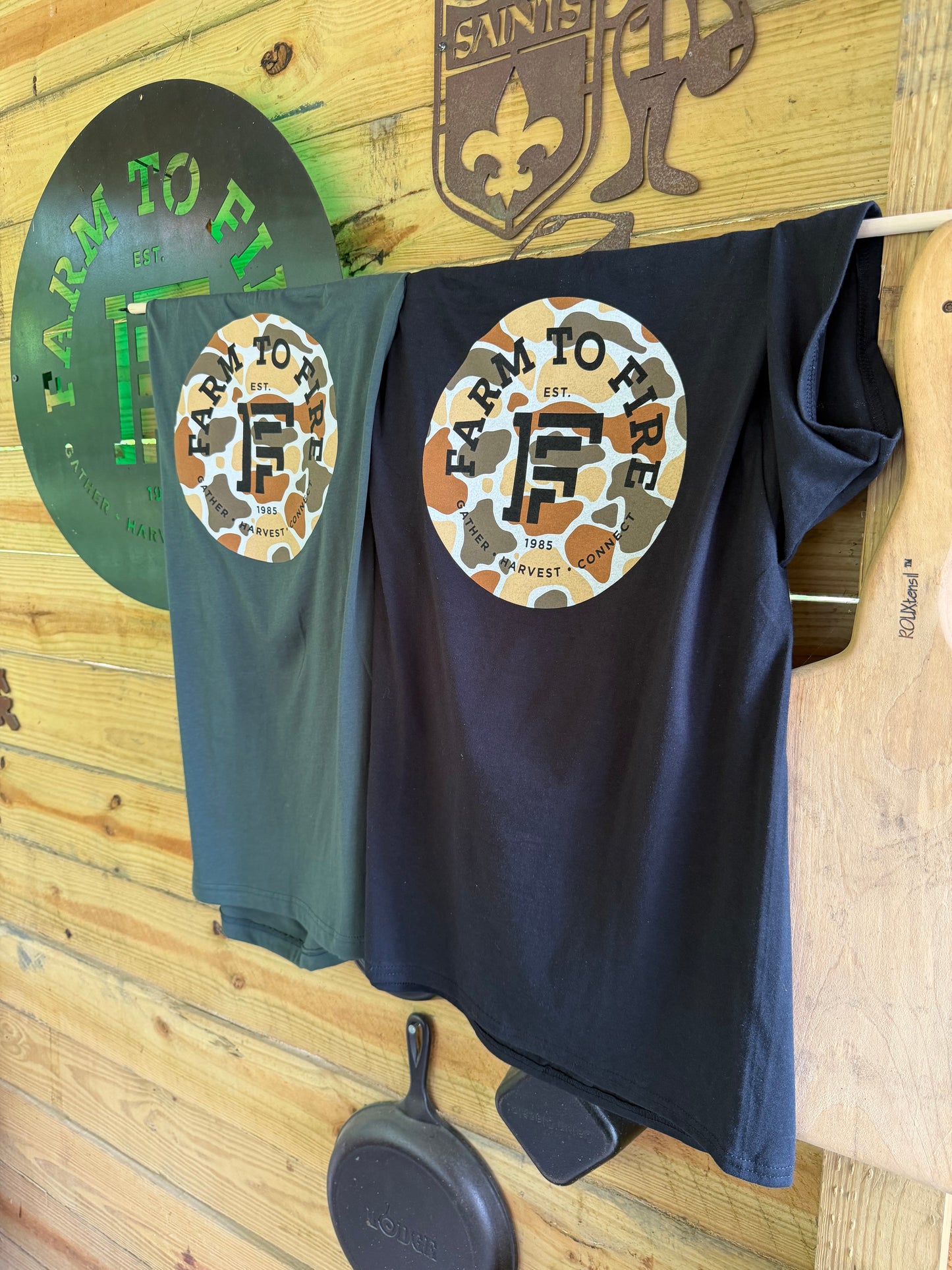 CAMO CIRCLE LOGO - Tshirt Black